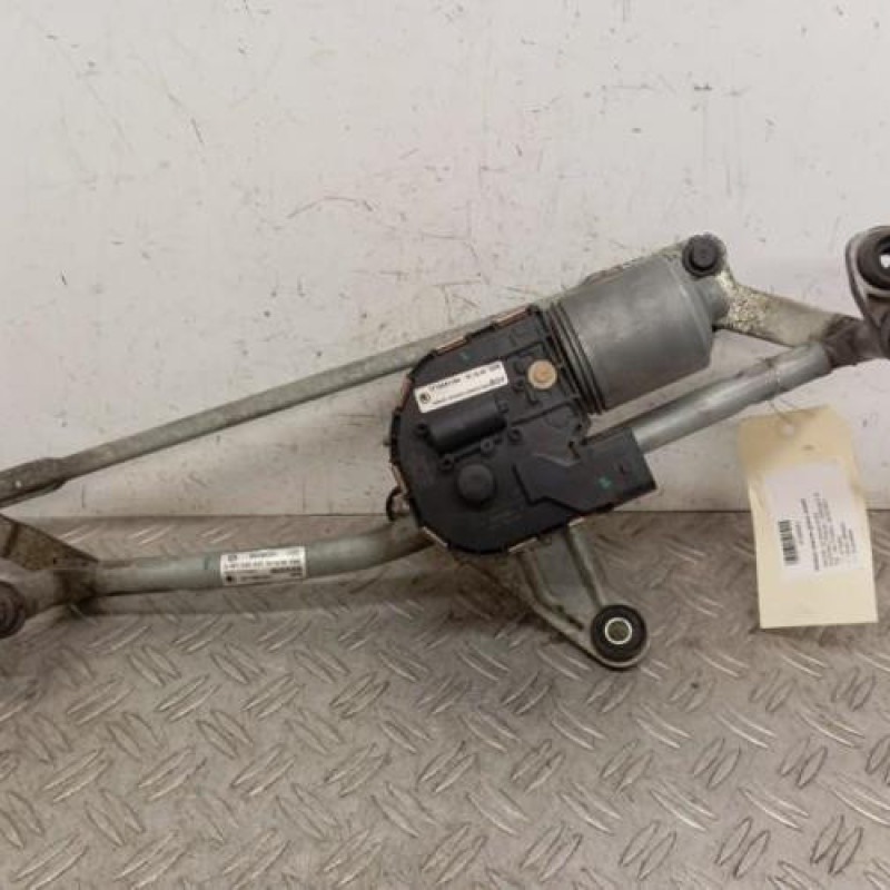 Moteur essuie glace avant SKODA SUPERB 2 Moteur essuie glace avant SKODA SUPERB 2