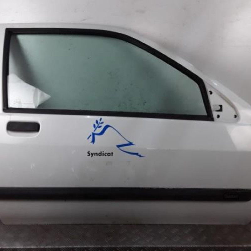 Porte avant droit RENAULT CLIO 1