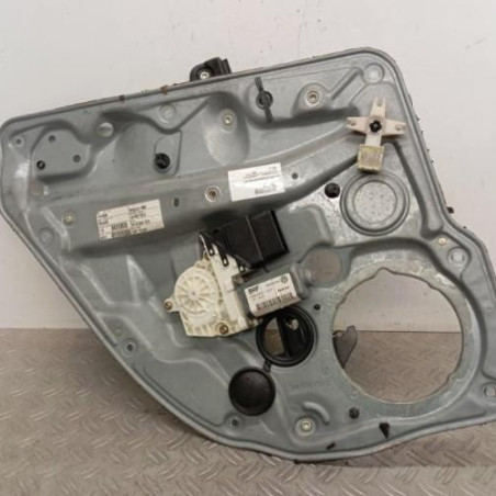 Leve vitre electrique arriere gauche VOLKSWAGEN GOLF 4 Photo n°1