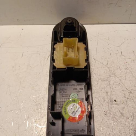 Interrupteur de leve vitre avant gauche RENAULT CLIO 4