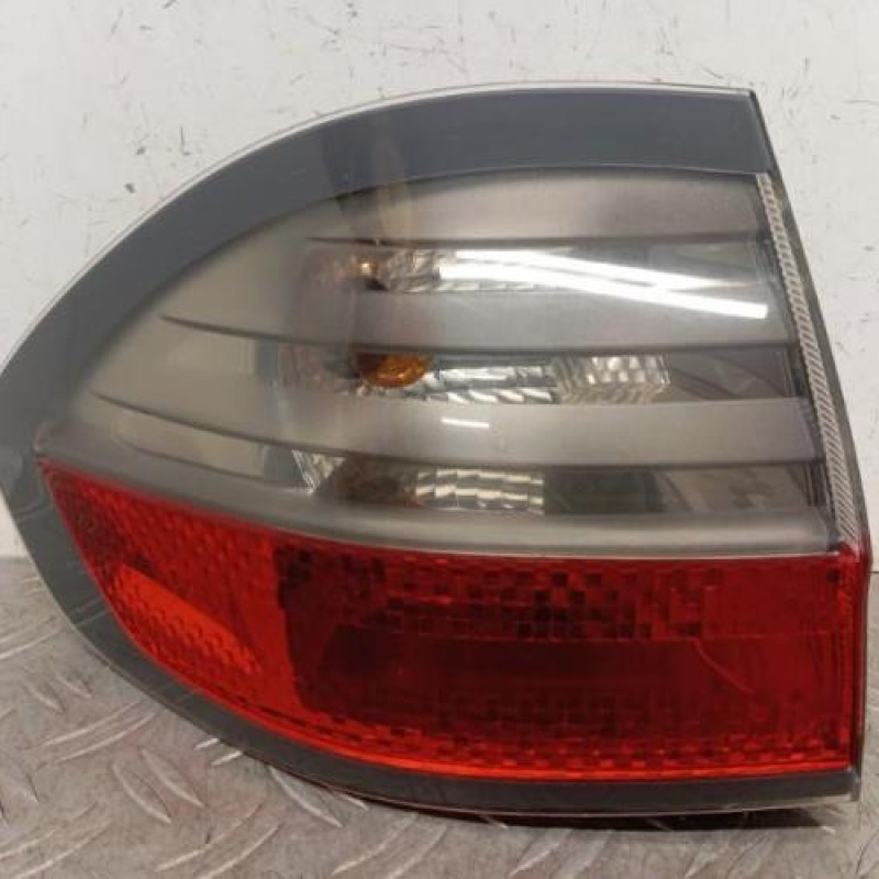 Feu arriere principal gauche (feux) FORD S-MAX 1 Feu arriere principal gauche (feux) FORD S-MAX 1
