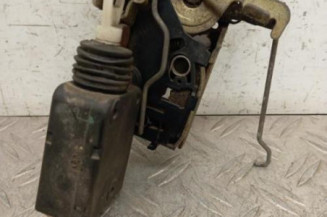 Serrure avant gauche PEUGEOT 405
