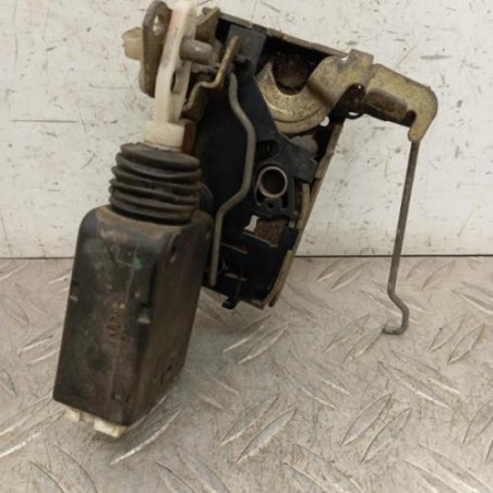 Serrure avant gauche PEUGEOT 405