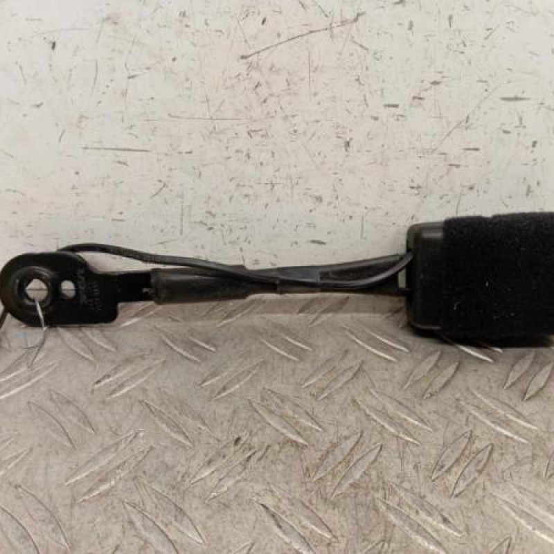 Attache ceinture avant gauche PEUGEOT 508 1