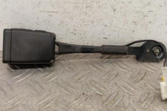 Attache ceinture avant gauche PEUGEOT 508 1