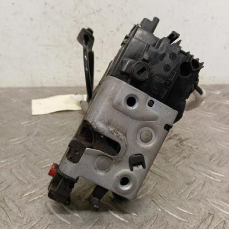 Serrure arriere gauche PEUGEOT 208 1 Serrure arriere gauche PEUGEOT 208 1