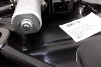 Leve vitre electrique arriere gauche MERCEDES CLASSE C 205 Photo n°3