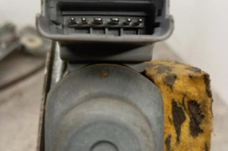 Leve vitre electrique avant droit OPEL TIGRA 2 Photo n°3
