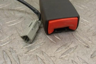 Attache ceinture avant droit FIAT 500 2