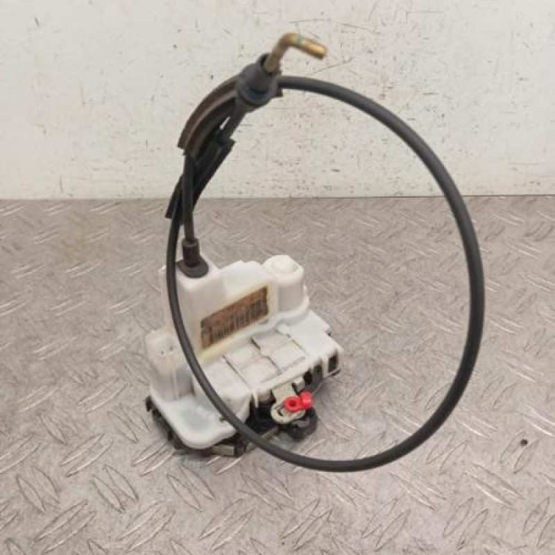 Serrure avant droit FIAT 500 2 Serrure avant droit FIAT 500 2