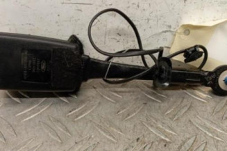 Attache ceinture avant droit FORD FIESTA 7 Photo n°1