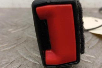 Attache ceinture avant gauche FORD FIESTA 7 Photo n°3