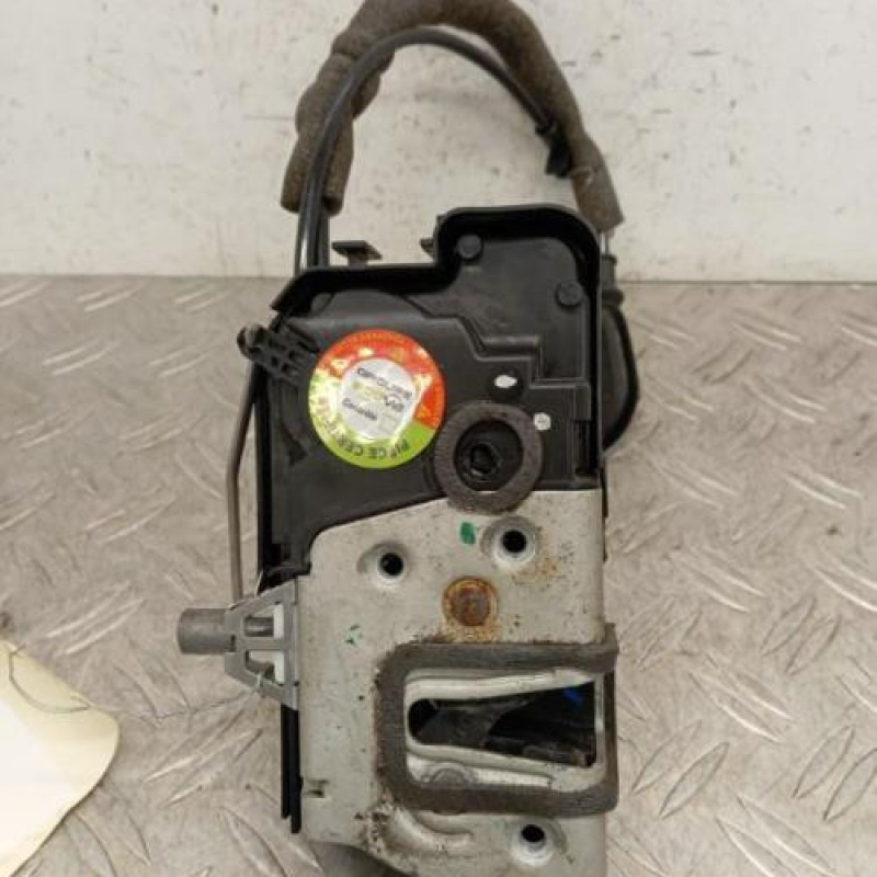 Serrure avant gauche FORD FIESTA 7 Serrure avant gauche FORD FIESTA 7