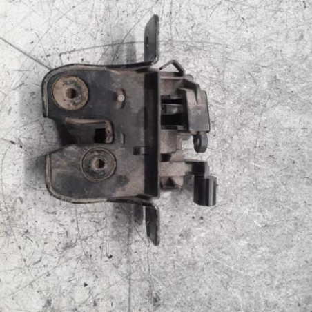 Serrure de coffre DACIA DUSTER 1