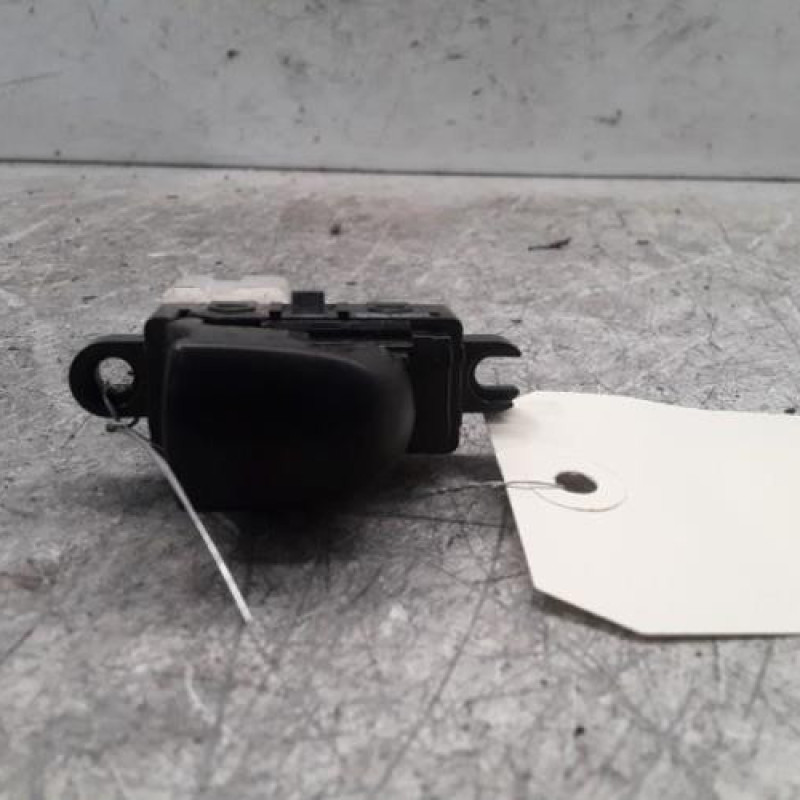 Interrupteur de leve vitre arriere droit NISSAN MICRA 5
