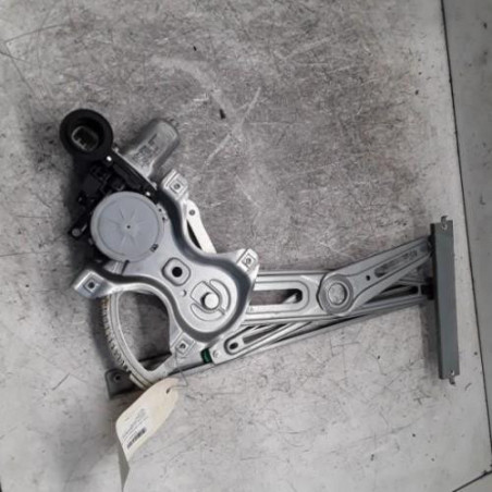Leve vitre electrique avant droit TOYOTA YARIS 2 Photo n°1