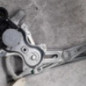 Leve vitre electrique avant droit TOYOTA YARIS 2
