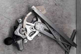 Leve vitre electrique avant droit TOYOTA YARIS 2