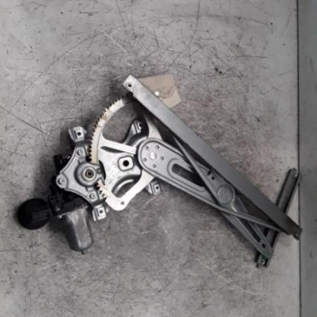 Leve vitre electrique avant droit TOYOTA YARIS 2