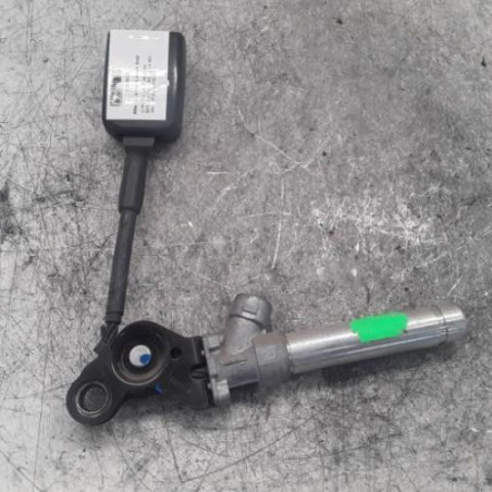 Attache ceinture avant droit CITROEN BERLINGO 1 Photo n°1