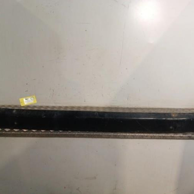Pare choc arriere VOLKSWAGEN TRANSPORTER 3 Pare choc arriere VOLKSWAGEN TRANSPORTER 3