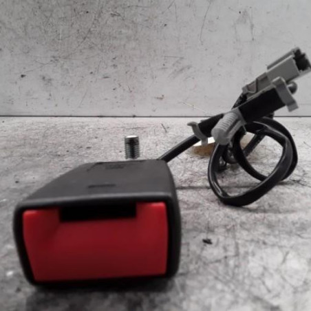 Attache ceinture avant gauche FIAT 500 2