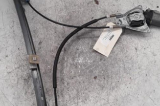 Leve vitre electrique avant gauche PEUGEOT 106 Photo n°1