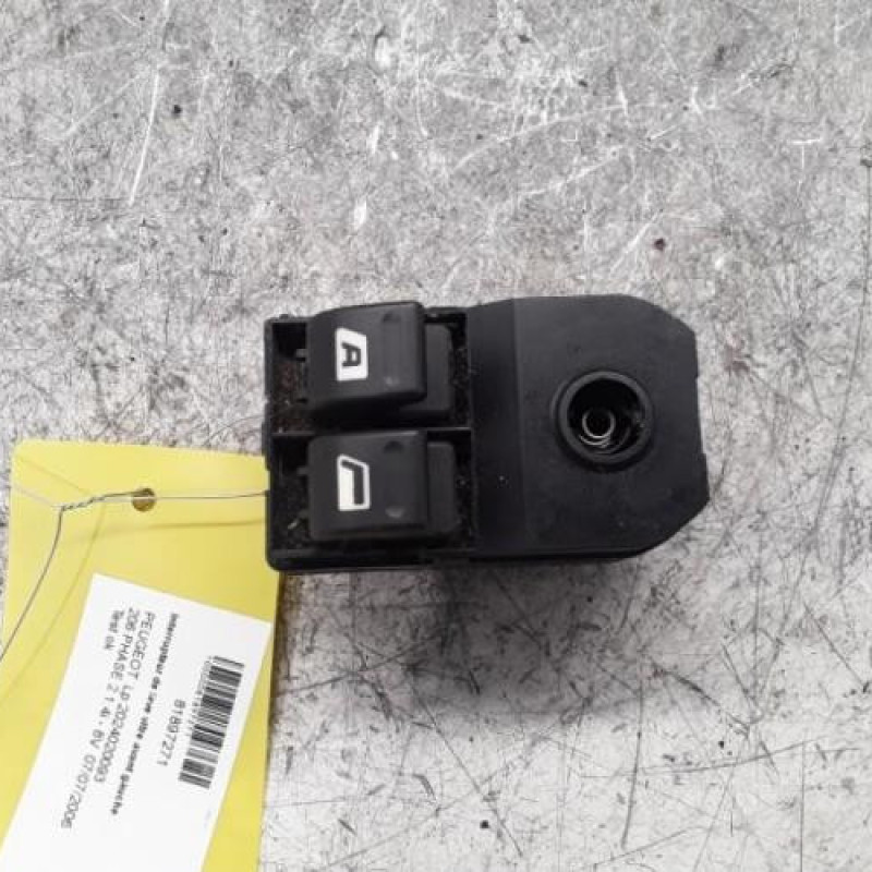 Interrupteur de leve vitre avant gauche PEUGEOT 206