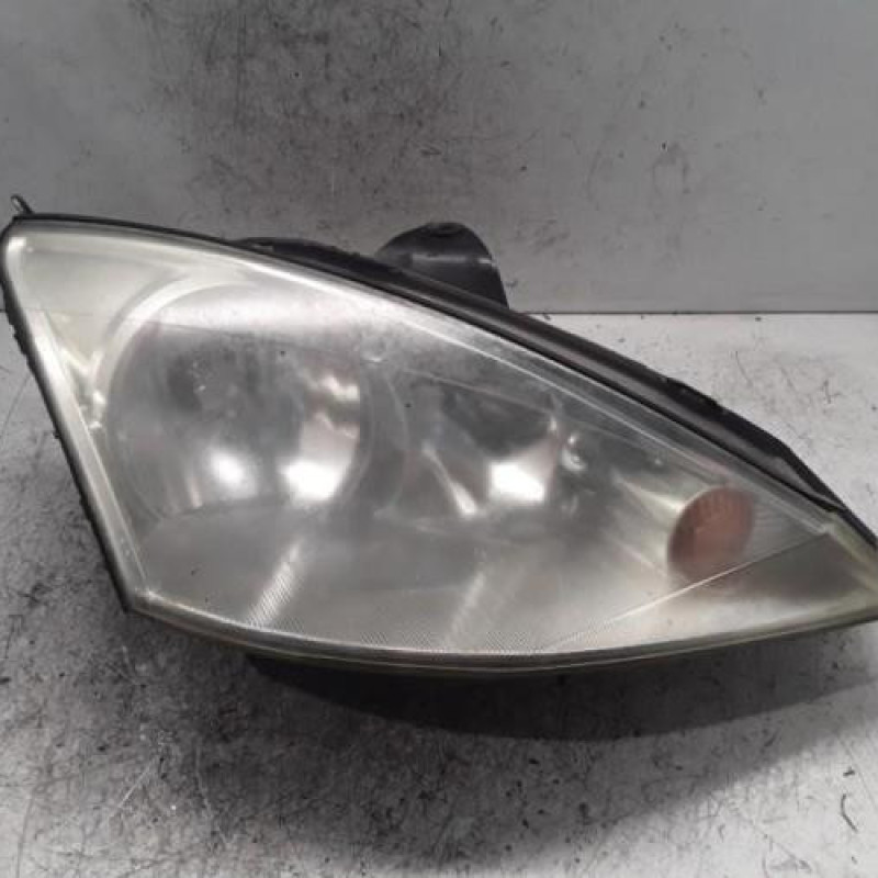 Optique avant principal droit (feux)(phare) FORD FOCUS 1