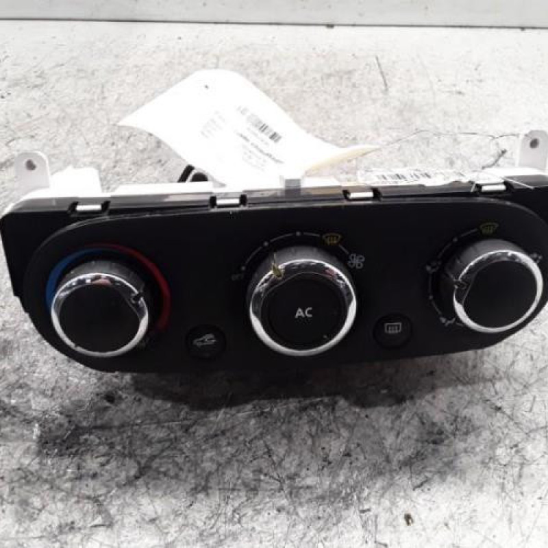Commande chauffage RENAULT CLIO 4 Commande chauffage RENAULT CLIO 4