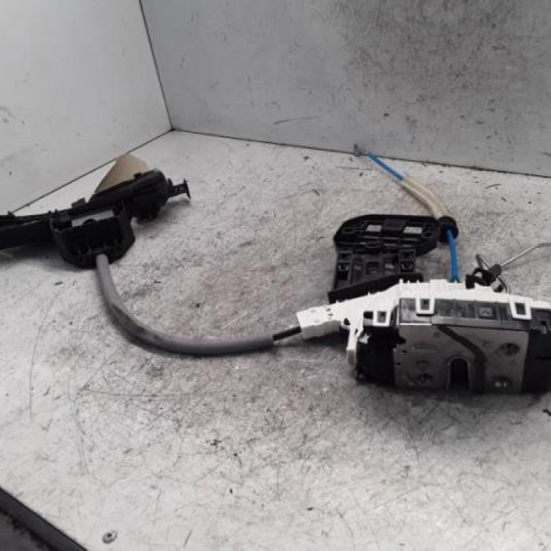 Serrure arriere gauche MERCEDES CLASSE GLA 156 Serrure arriere gauche MERCEDES CLASSE GLA 156