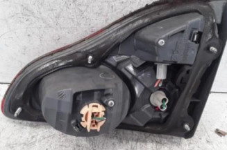 Feu arriere secondaire gauche (feux) TOYOTA AVENSIS VERSO