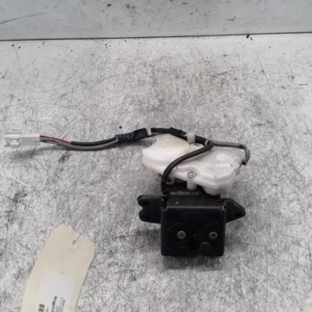 Serrure de coffre TOYOTA AVENSIS VERSO