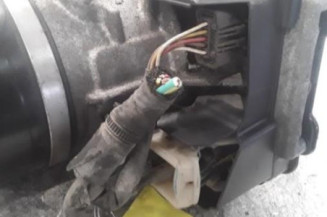 Pompe de direction PEUGEOT 308 1