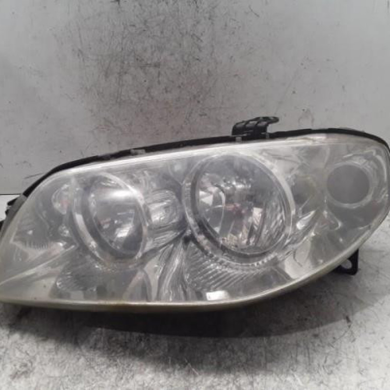 Optique avant principal gauche (feux)(phare) FIAT PUNTO 2