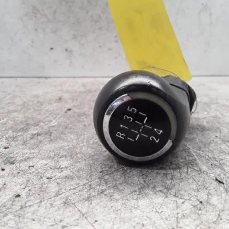 Pommeau de vitesses OPEL CORSA D Pommeau de vitesses OPEL CORSA D