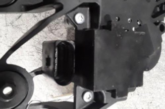 Moteur essuie glace arriere VOLKSWAGEN POLO 5 Photo n°3