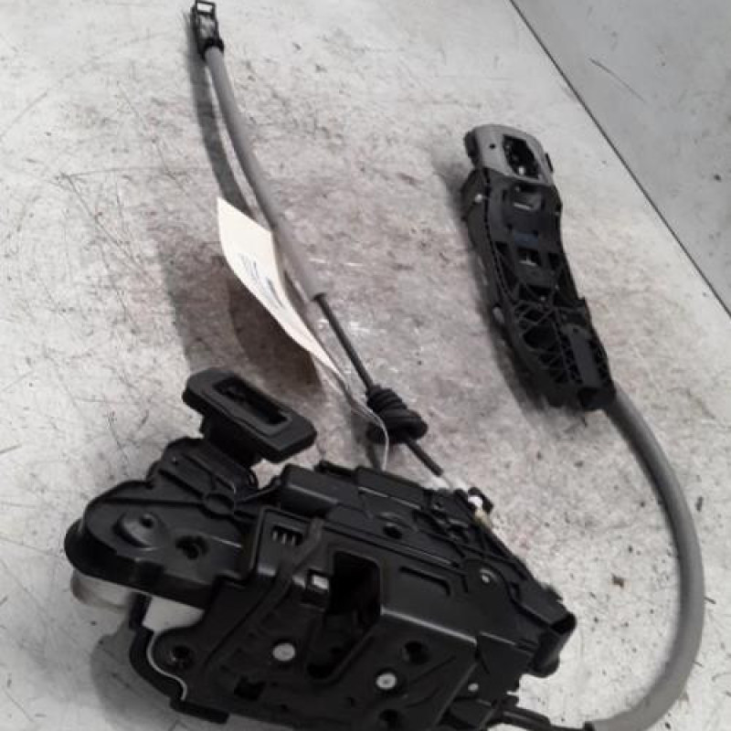 Serrure avant gauche VOLKSWAGEN POLO 5