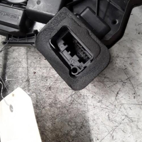 Serrure avant gauche VOLKSWAGEN POLO 5