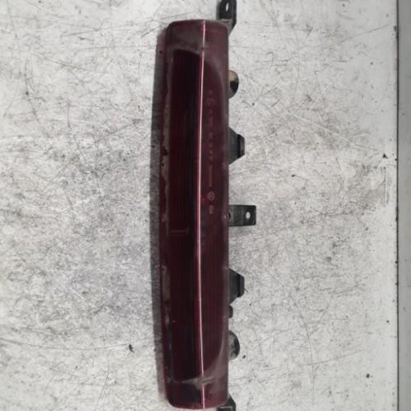 Feu arriere stop central JEEP COMPASS 2 Feu arriere stop central JEEP COMPASS 2