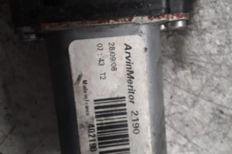 Leve vitre electrique arriere droit NISSAN QASHQAI 1 Photo n°4
