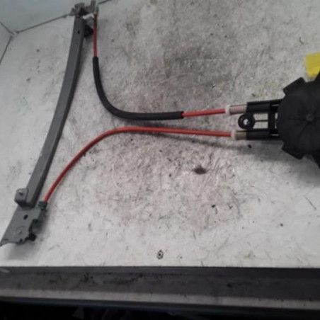 Leve vitre mecanique avant droit PEUGEOT 106