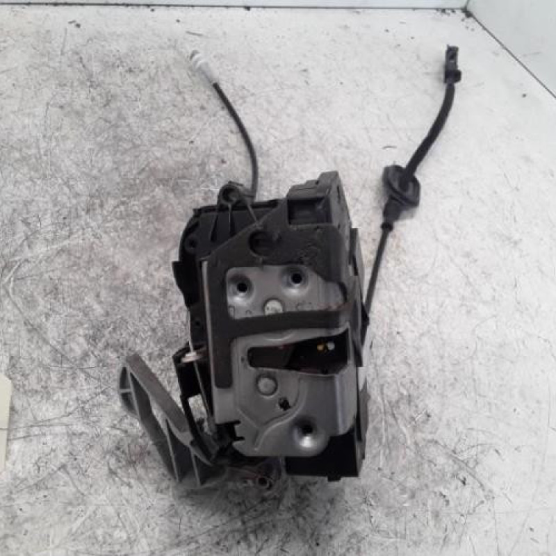 Serrure avant gauche FORD FIESTA 6