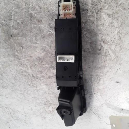 Interrupteur de leve vitre avant gauche HYUNDAI I 20 2