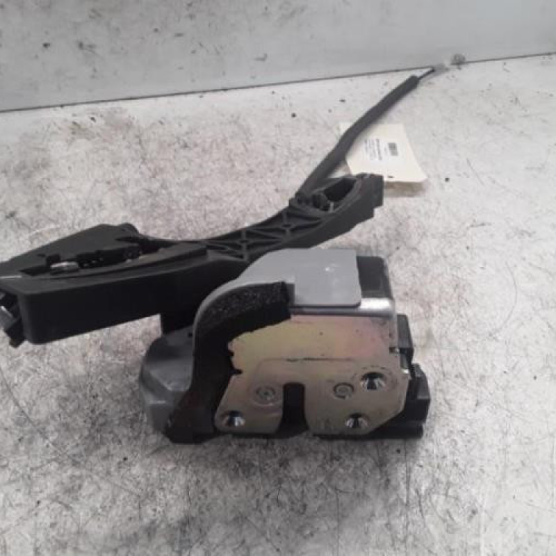 Serrure arriere droit HYUNDAI I 20 2