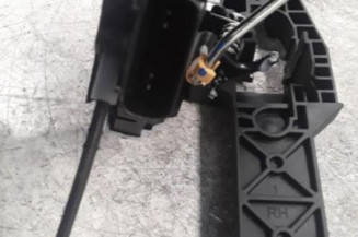 Serrure arriere droit HYUNDAI I 20 2 Photo n°3