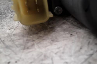 Leve vitre electrique avant gauche FORD FIESTA 6 Photo n°3