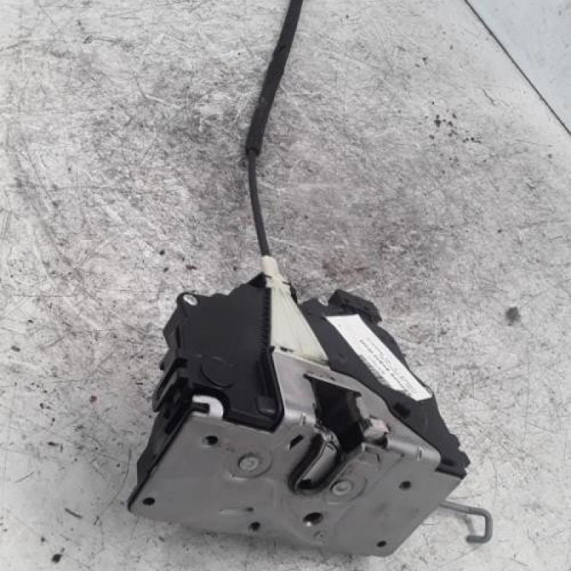 Serrure avant droit OPEL CORSA E