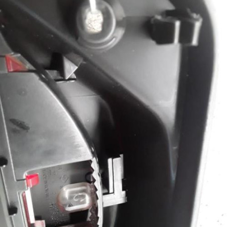 Feu arriere stop central DACIA SANDERO 2