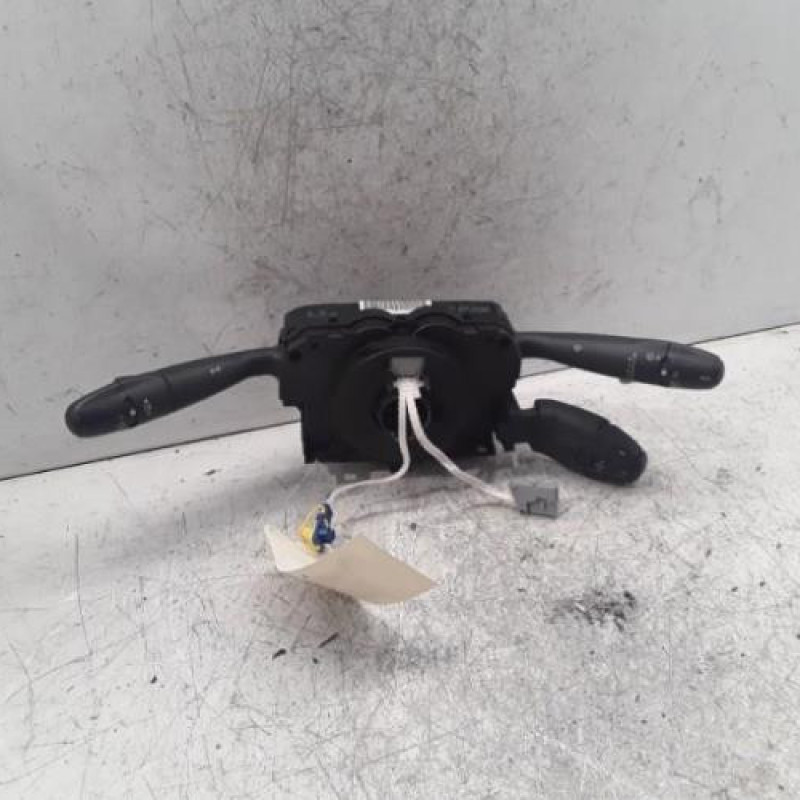 Com (Bloc Contacteur Tournant+Commodo Essuie Glace+Commodo Phare) PEUGEOT 308 1 SW